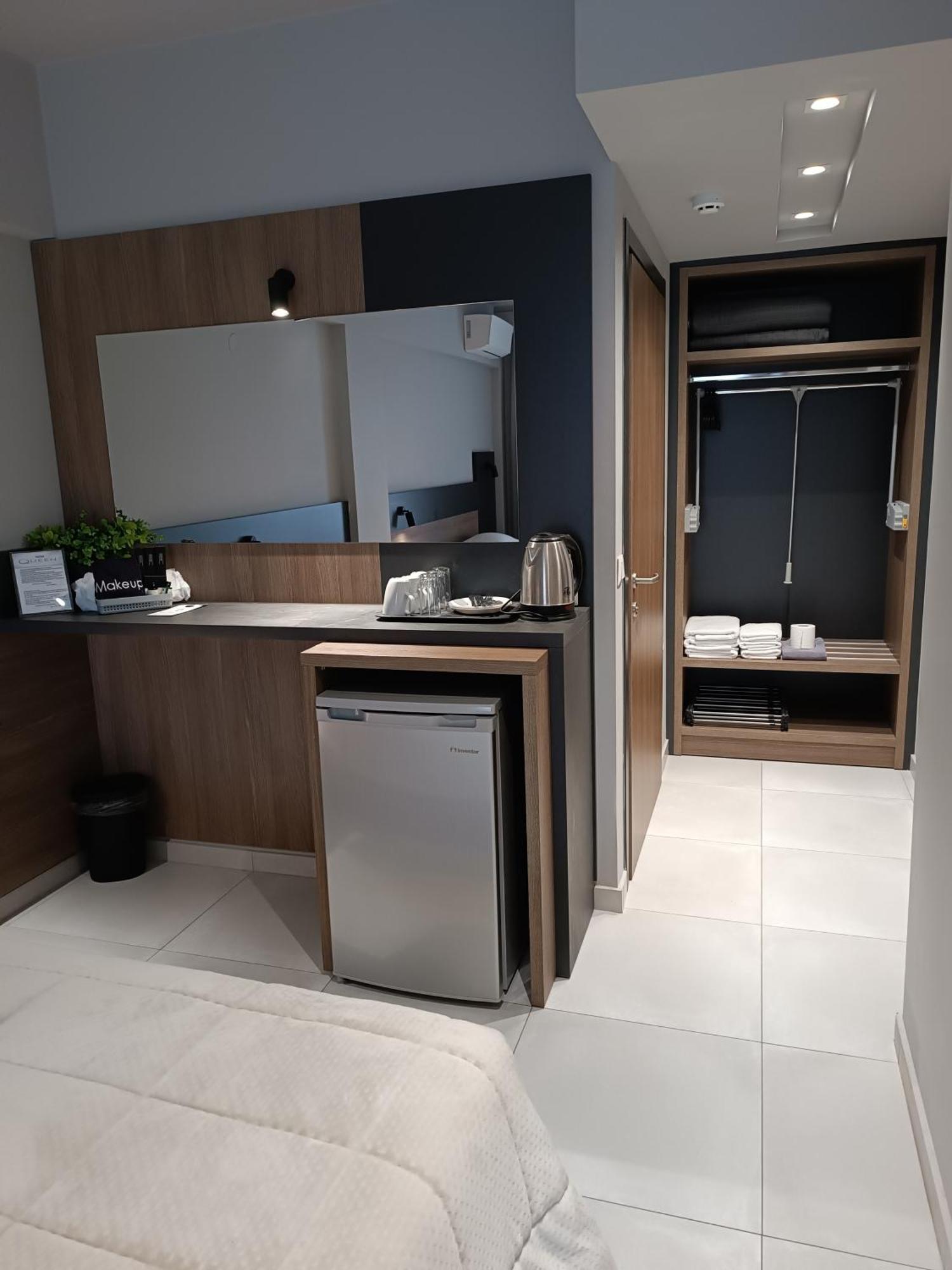 Paralía Elizabeth Queen Luxury Rooms المظهر الخارجي الصورة