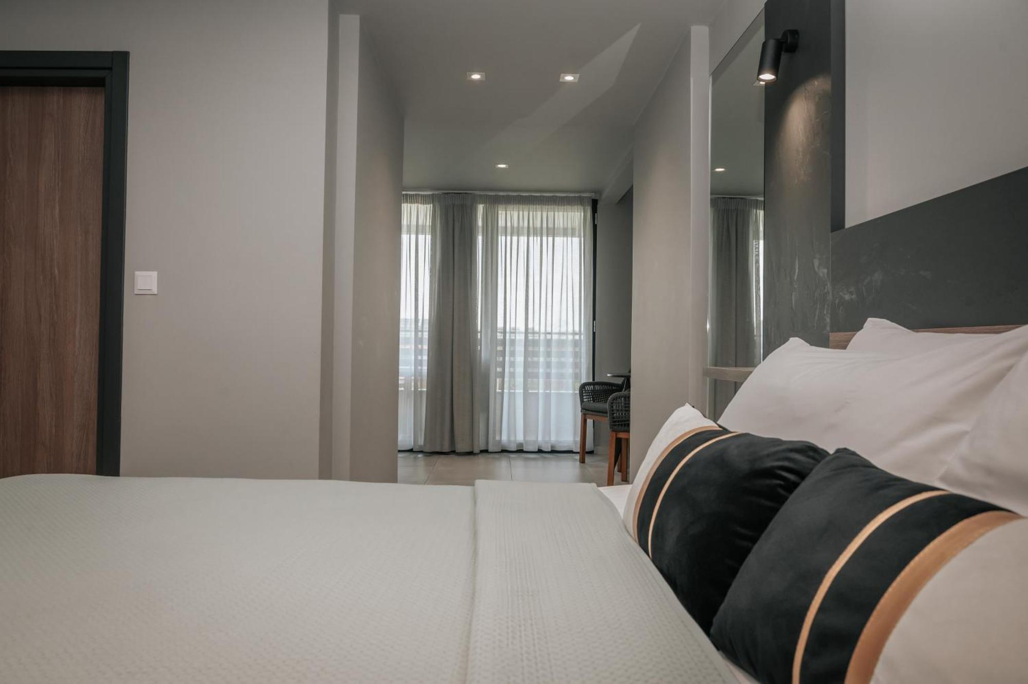 Paralía Elizabeth Queen Luxury Rooms المظهر الخارجي الصورة